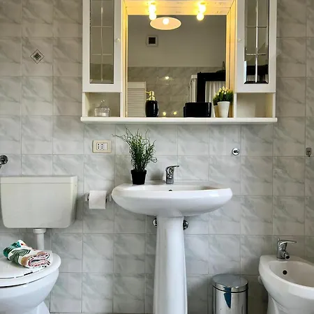 Bnbook Casa Giolito * 카스텔레토소프라티시노